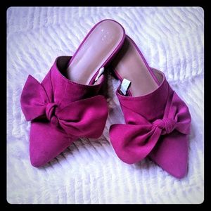 ❌SOLD❌Hot Pink Pointed Toe Flat